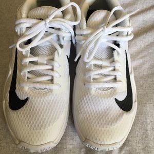 Nike volleyball shoes